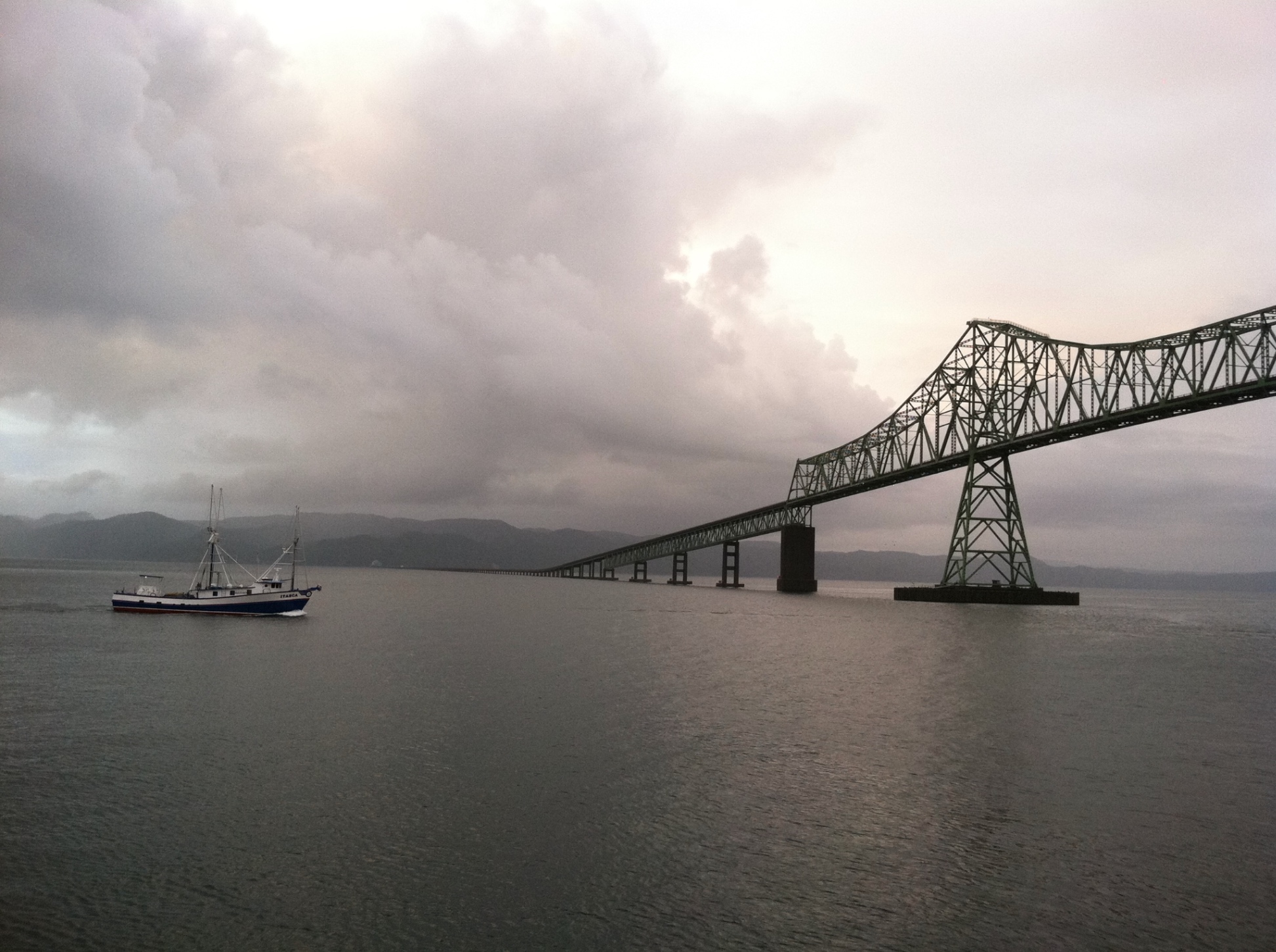 The Astoria bridge stands at the edge between the mighty Columbia and the vast Pacific. I love that it stretches the mind and the eye as one.